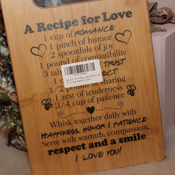 BRAND NEW Wood Cutting Board A Recipe for Love Christmas Gift - Picture 2 of 3